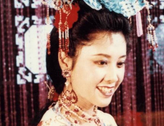 胭脂扣和安吉拉哪个好看