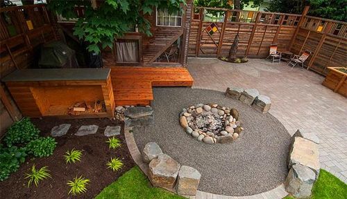 私家花园种什么草坪好